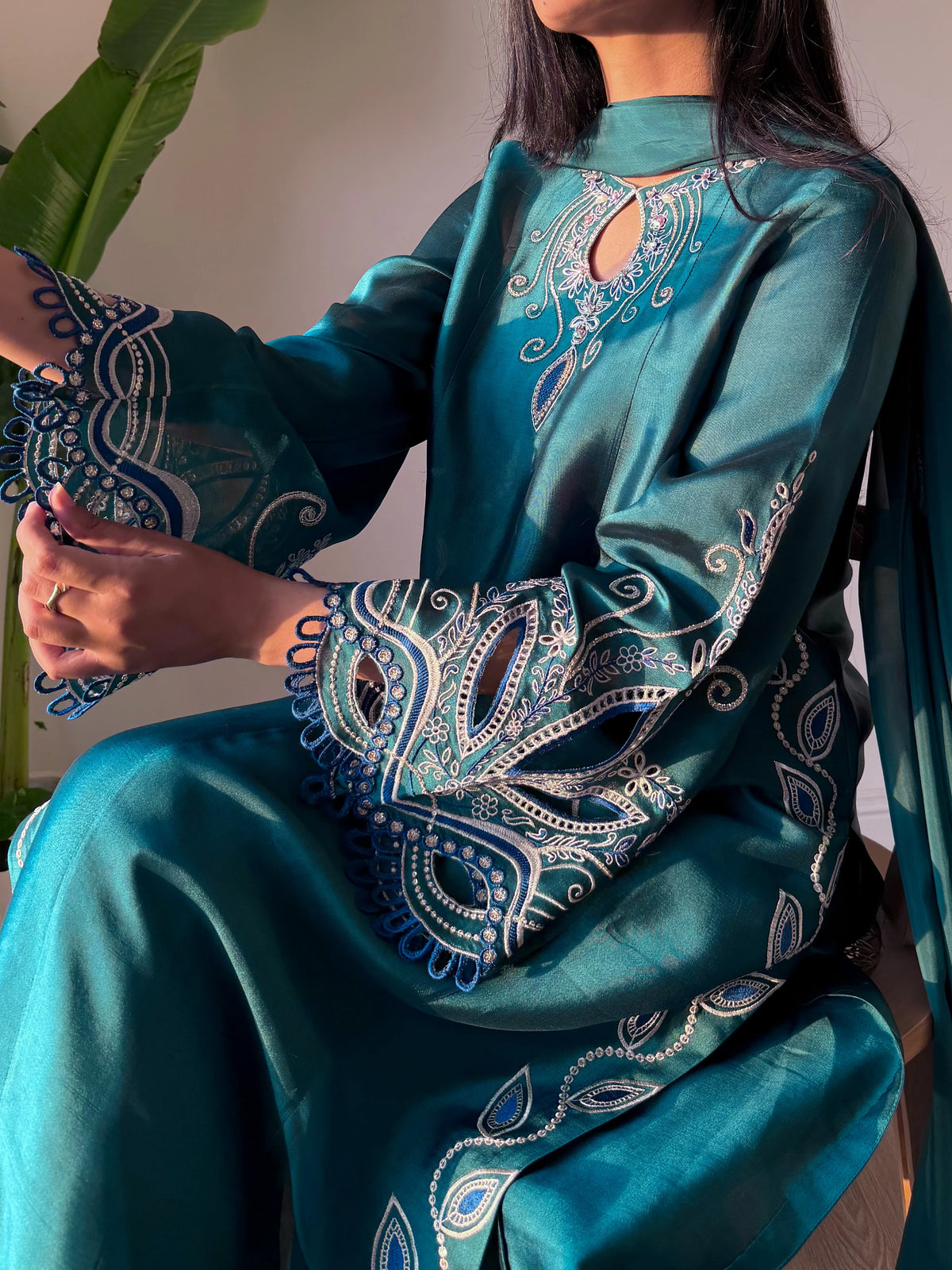 Leena - Thread embroidery and cutwork on teal pure shisha silk – SCHEREZĀDE